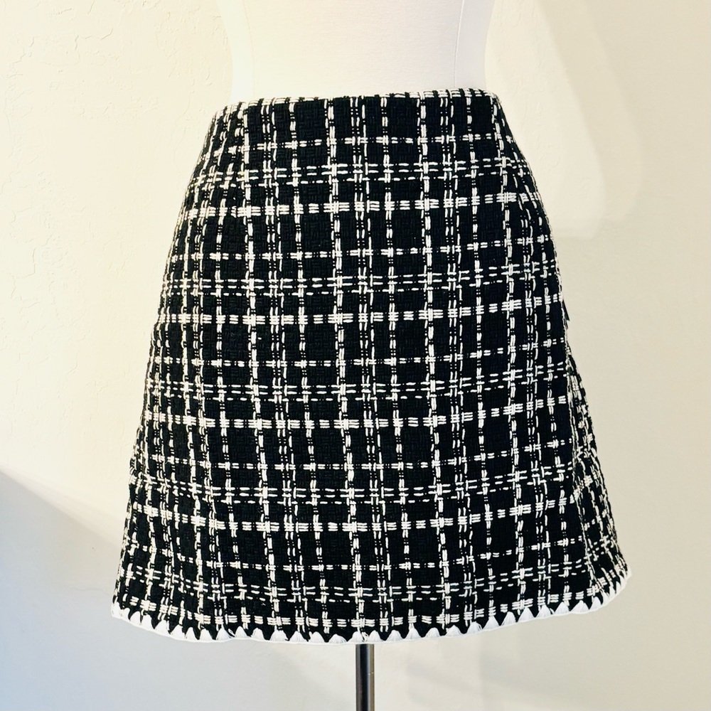 Laundry by Shelli Segal Black with White Plaid
Tweed Mini Skirt, Sz Small, NWT
